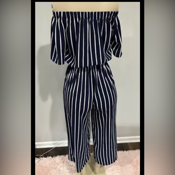Jumpsuit Size Medium Women Blue White Stripped Off The Shoulder Wide Leg - Picture 2 of 2